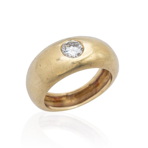 Anello in oro giallo 18kt con un diamante  - Asta Gioielli Orologi Fashion Vintage - Colasanti Casa d'Aste