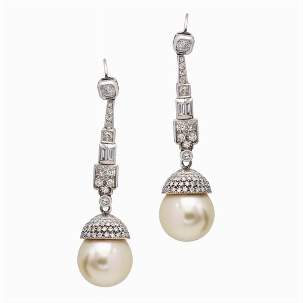 Platinum and diamonds Decò pendant earrings