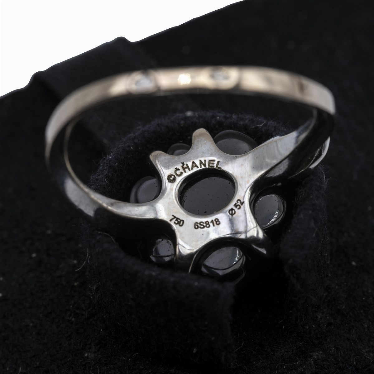 Chanel, Anello Collezione Camelia