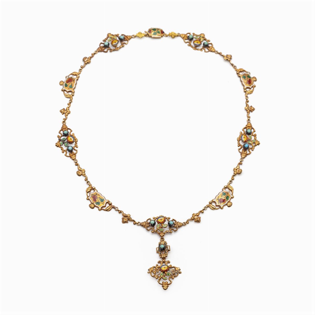 Antica Parure in Oro Giallo 18kt Decorata a Motivo Floreale e Grappoli di Uva