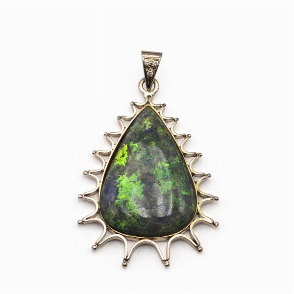 Pendente in oro rosa 14kt con opale nero arlecchino