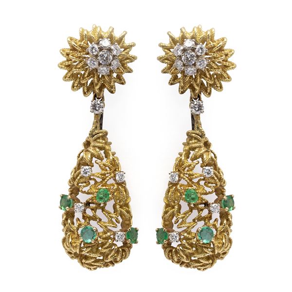 18kt yellow gold pendant earrings