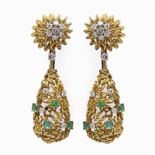 Orecchini pendenti in oro giallo 18kt