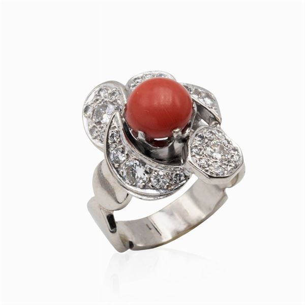 Anello in oro bianco 14kt corallo rosso e diamanti