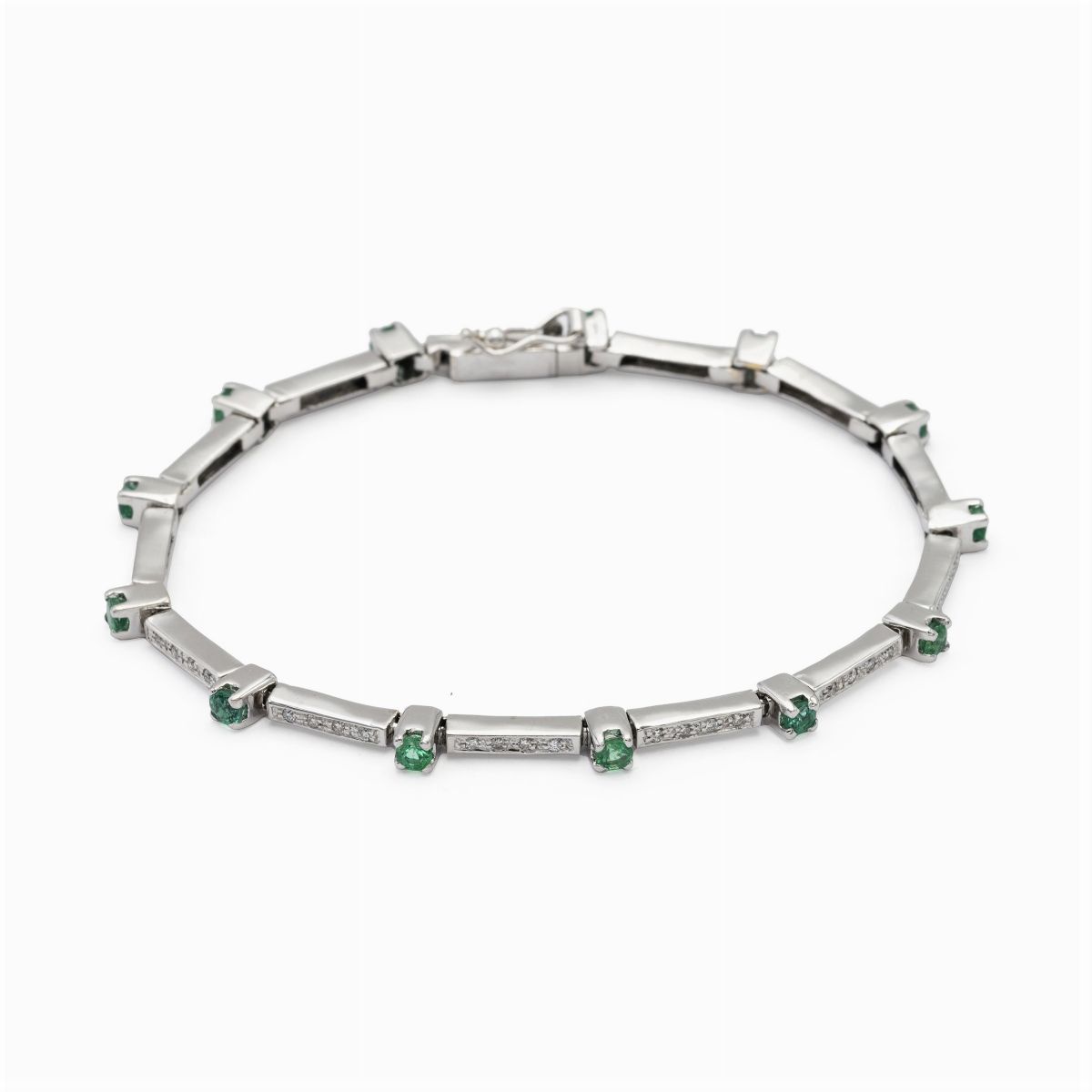 Bracciale Tennis in Oro Bianco 18kt Diamanti e Smeraldi