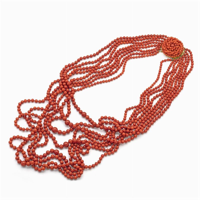 Lunga Collana Otto Fili di Corallo Rosso