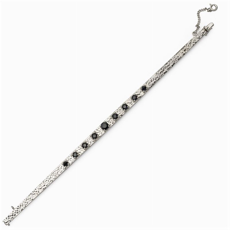 Bracciale in Oro Bianco Martellato 18kt con Zaffiri