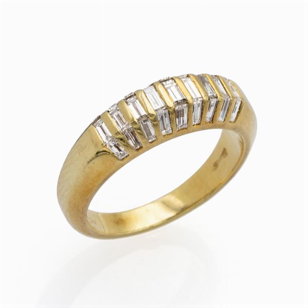 18kt yellow gold and diamonds Riviere ring