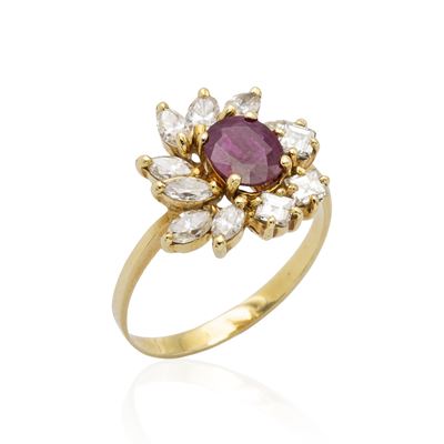 Anello in Oro Giallo 18kt e Rubino Ovale