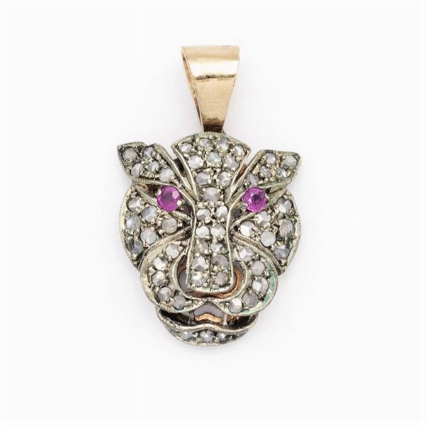 Pendente pantera in oro e argento con rose di diamante
