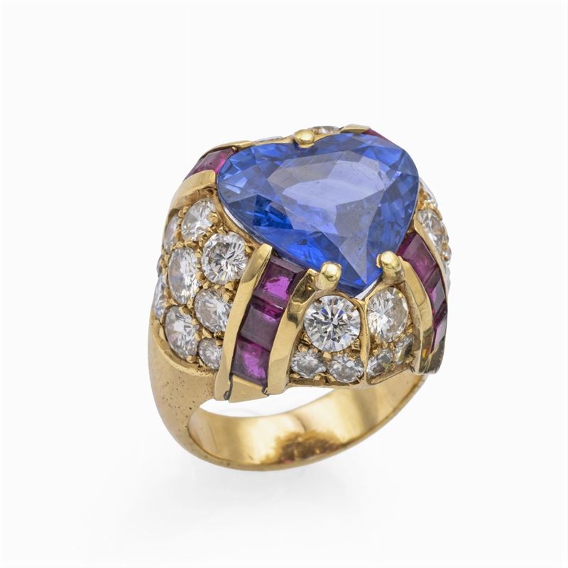 Anello in Oro Giallo 18kt Zaffiro a Cuore Ct 15