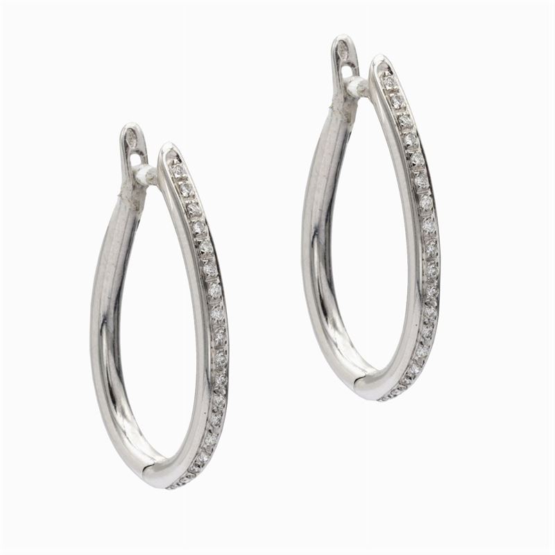 Damiani, Orecchini Ovali in Oro Bianco 18kt e Diamanti