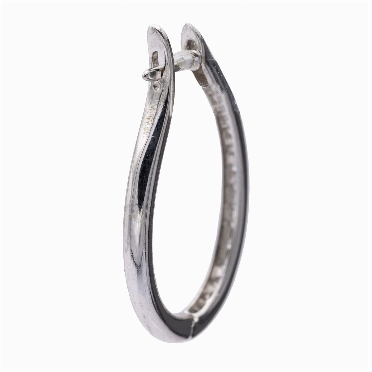 Damiani, Orecchini Ovali in Oro Bianco 18kt e Diamanti