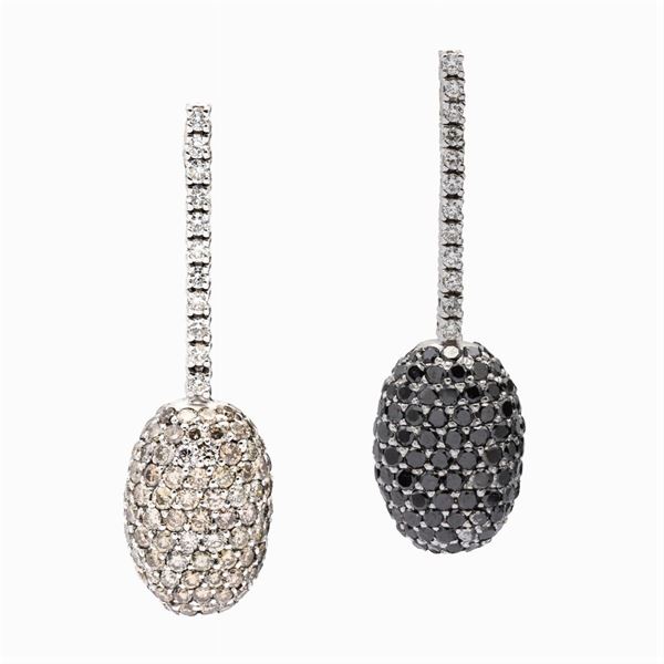 18kt white gold and diamonds pendant earrings