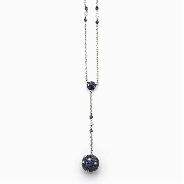 Collana con boule pendente in oro bianco 18kt  - Asta Gioielli Orologi Fashion Vintage - Colasanti Casa d'Aste
