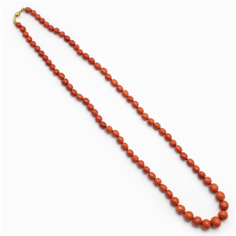 Collana Ad un Filo di Coralli Sfaccettati