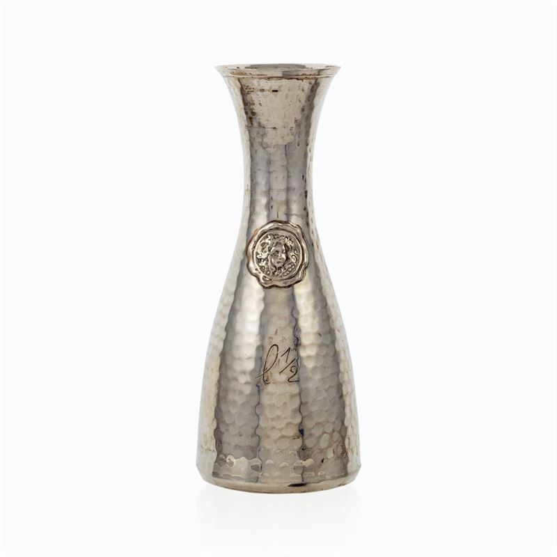 Decanter in Argento Battuto