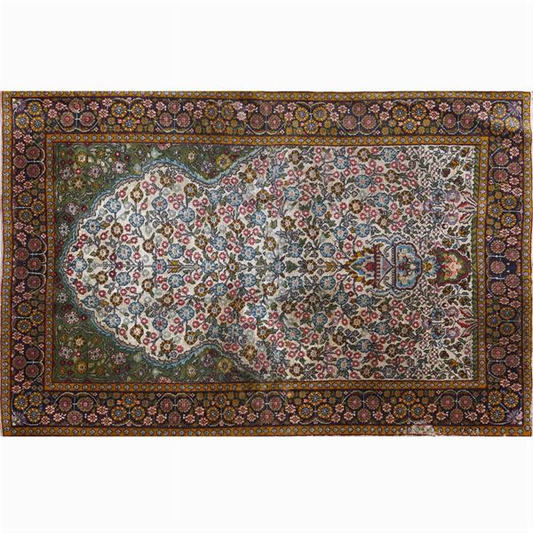 Oriental carpet