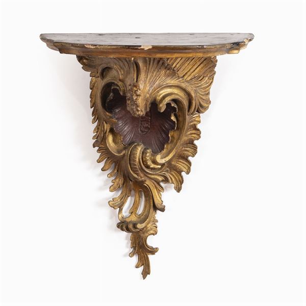 Gilded, lacquered and engraved wood shelf  (Italy, 19th century)  - Auction From Important Roman Collections - Colasanti Casa d'Aste
