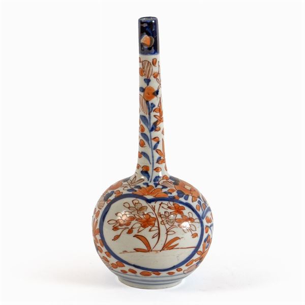 Vaso a bottiglia in porcellana Imari