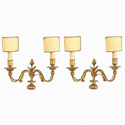 Coppia di Appliques a Due Luci in Bronzo Dorato