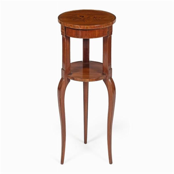 Small  bois de rose and fruit woods centerpiece table