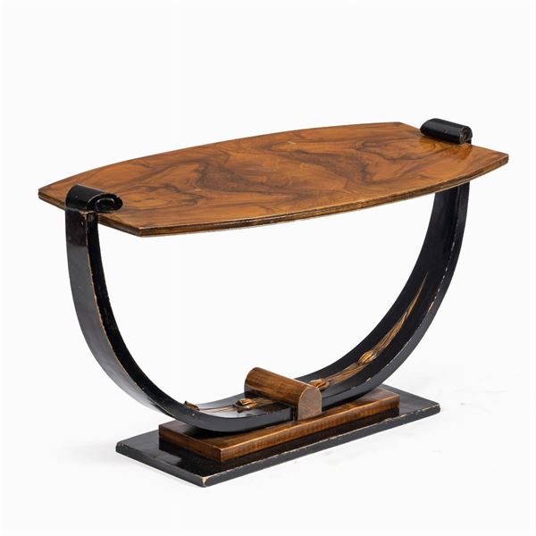 Deco 'style coffee table in different woods