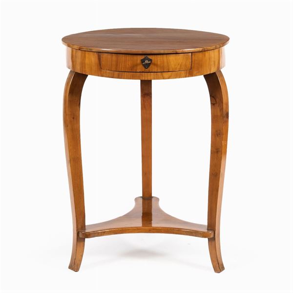 Cherry wood Gueridon