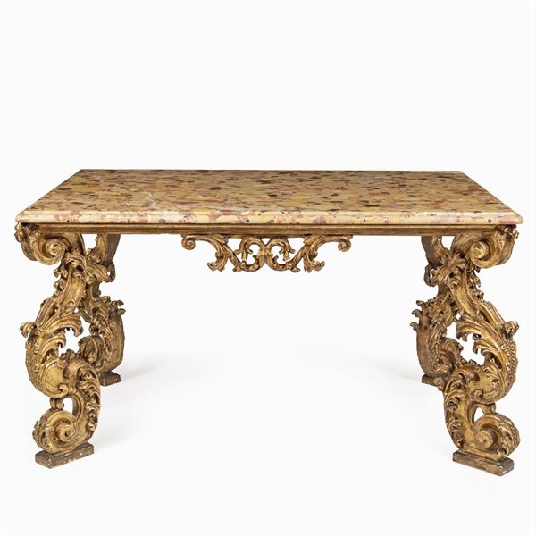 Tavolo da centro in legno dorato