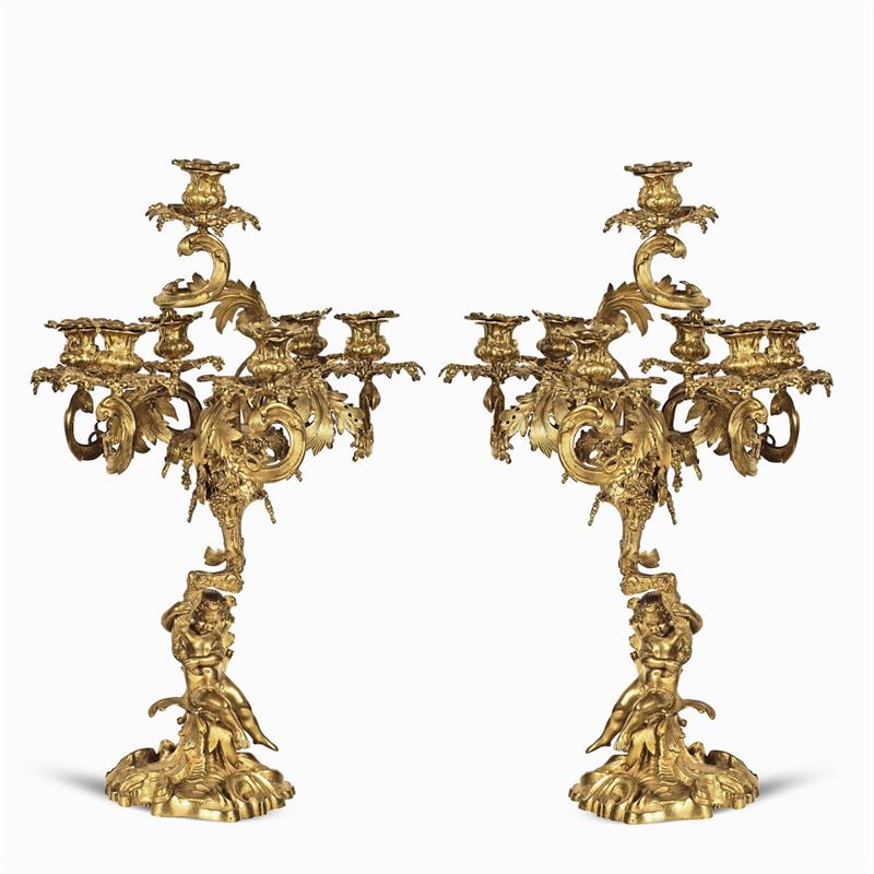 Coppia di Candelabri a Sette Luci in Bronzo Dorato