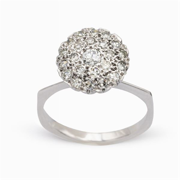 Anello in oro bianco 18kt e diamanti