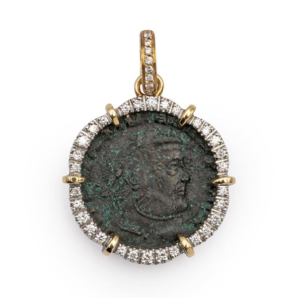 18kt three color gold pendant and antique coin  - Auction Fine Jewels Watches and Fashion Vintage - Colasanti Casa d'Aste