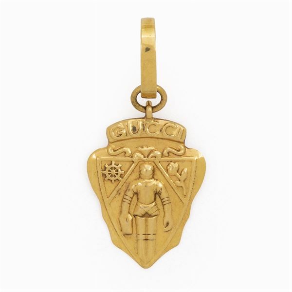 Gucci, Crest collection pendant