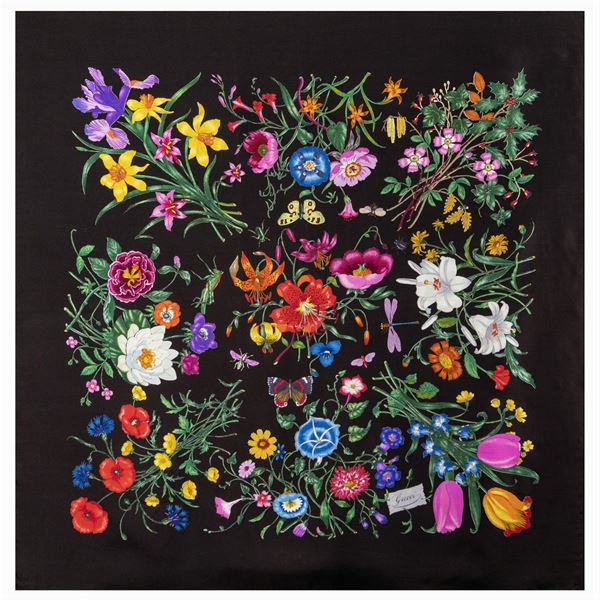 Gucci foulard vintage  - Asta Gioielli Orologi e Fashion Vintage - Colasanti Casa d'Aste