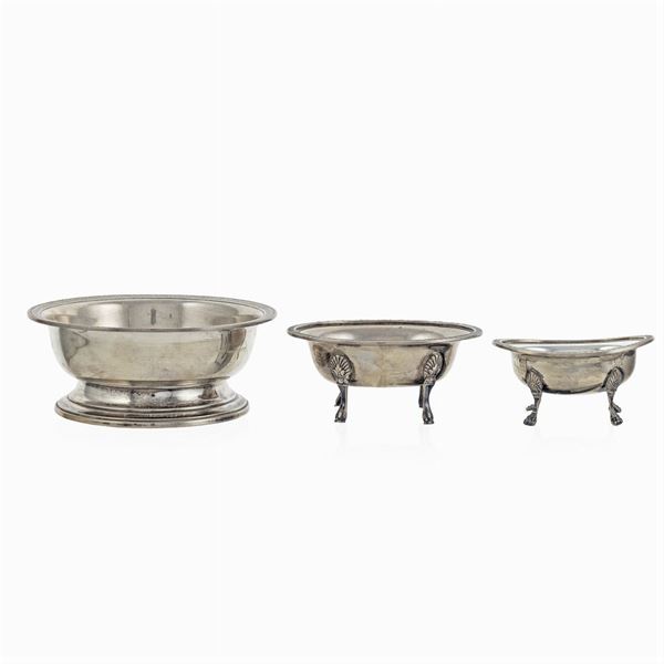 Group of silver objects (3)