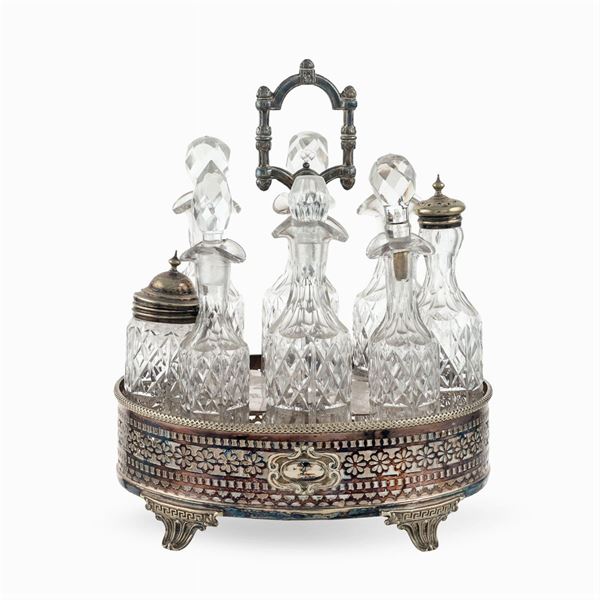 silver metal and crystal cruet
