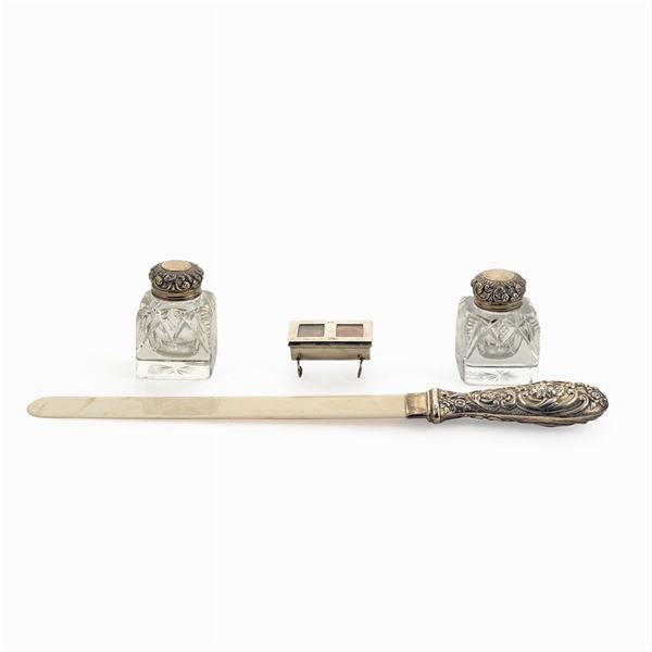 Group of silver objects (3)