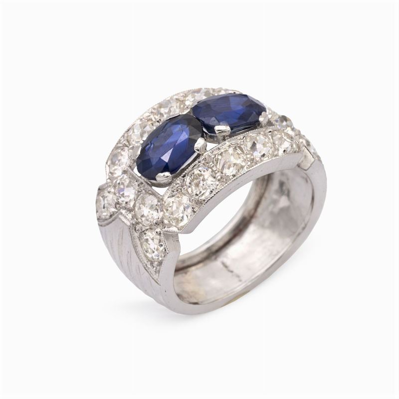 Anello a Fascia in Oro Bianco 18kt Zaffiri e Diamanti