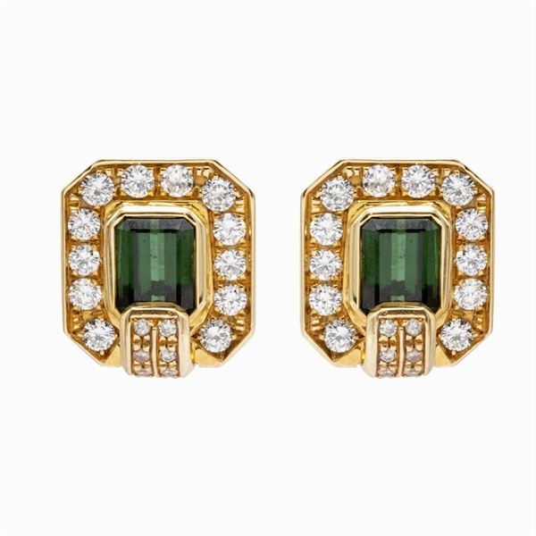Orecchini a lobo in oro giallo 18kt tormalina verde e diamanti