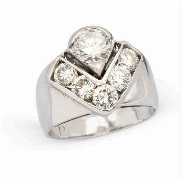 Anello in oro bianco 14kt e diamante taglio brillante ct 1,30