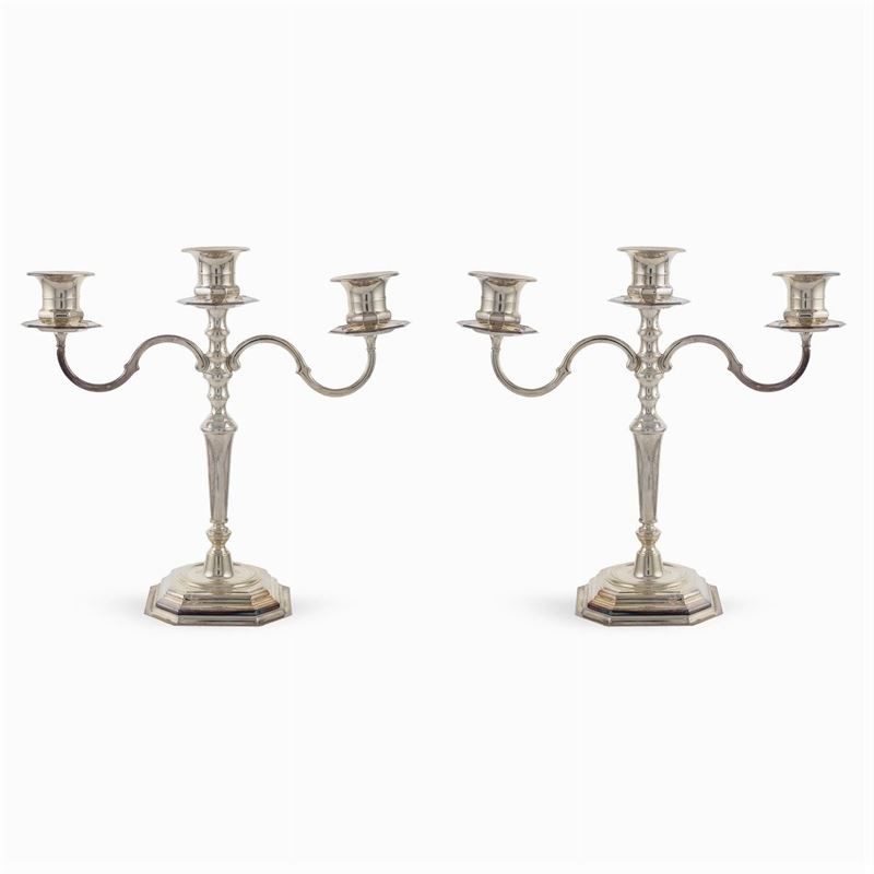 Coppia di Candelabri in Argento