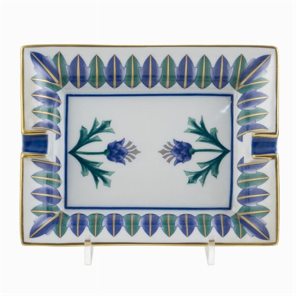 Polychrome porcelain ashtray