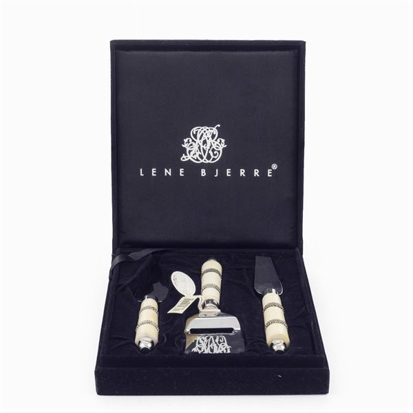 Set of three steel and bone cheese cutlery
