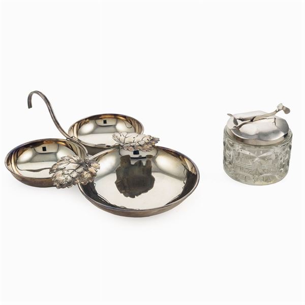 Group of silver metal and glass objects (2)