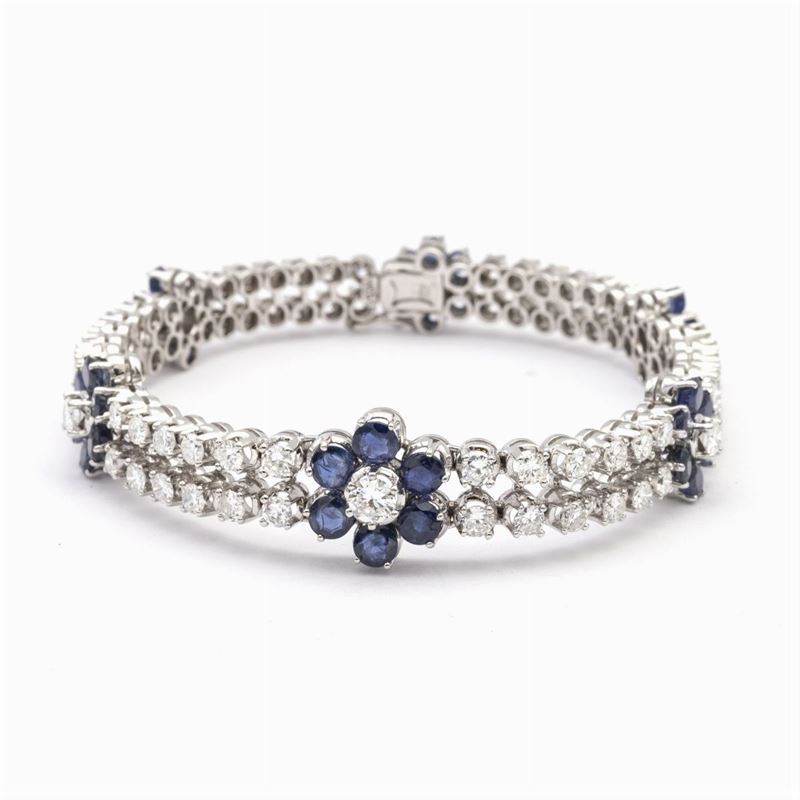 Bracciale Fiori in Oro Bianco 18kt Diamanti e Zaffiri