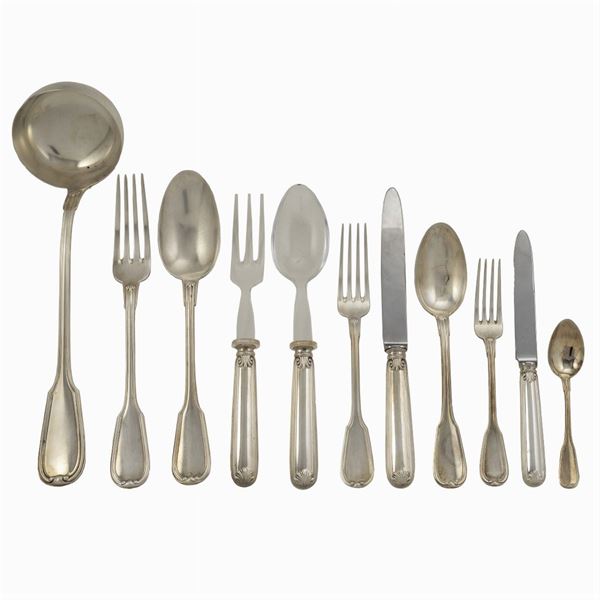 Silver cutlery service (77)