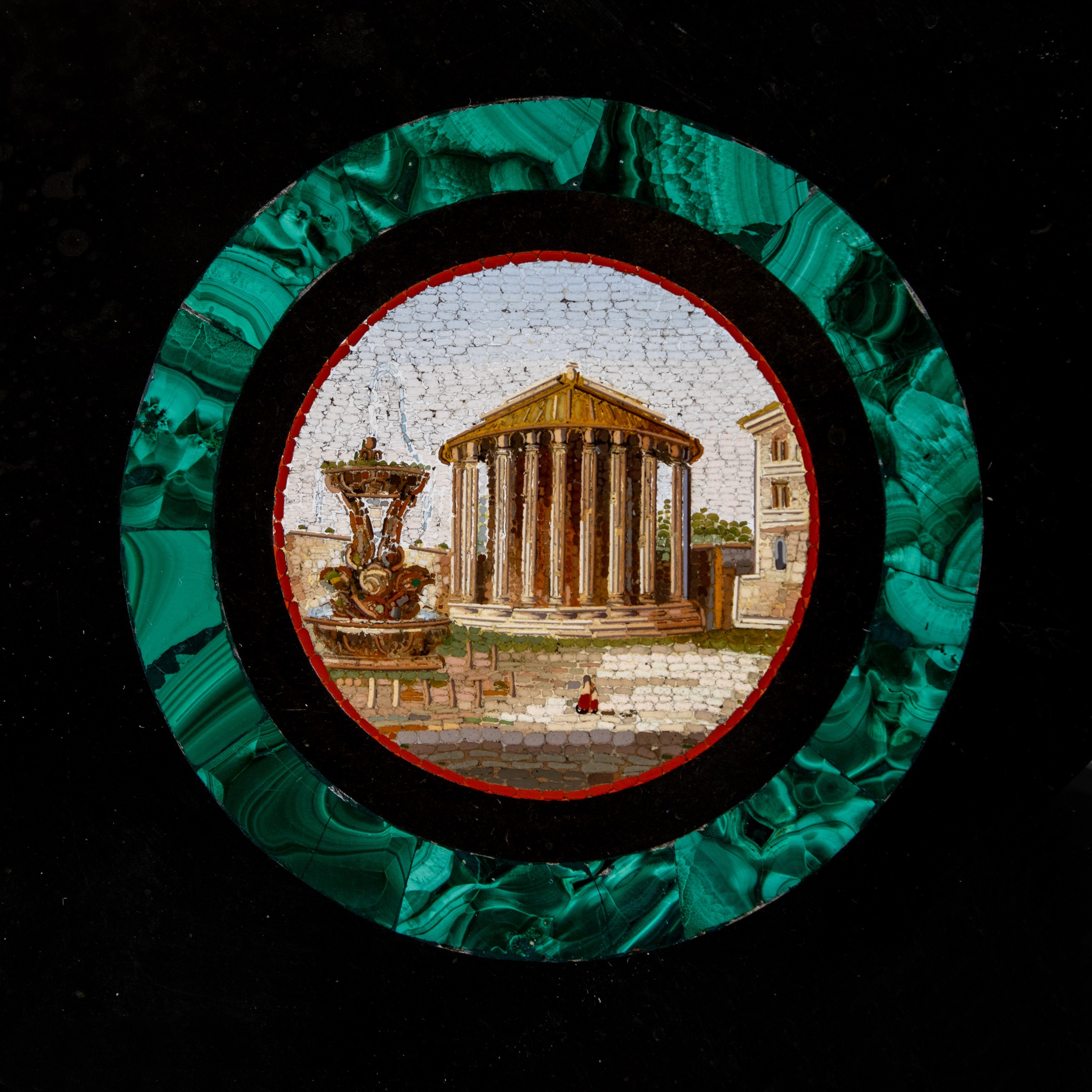 Piano in Nero del Belgio con Micromosaici