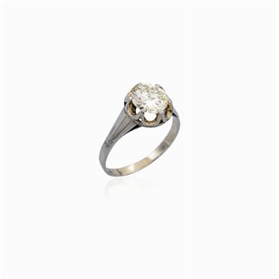Anello Solitario in Oro Bianco 18kt con un Diamante