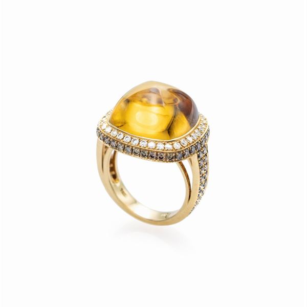 Anello in oro giallo 18kt quarzo citrino e diamanti