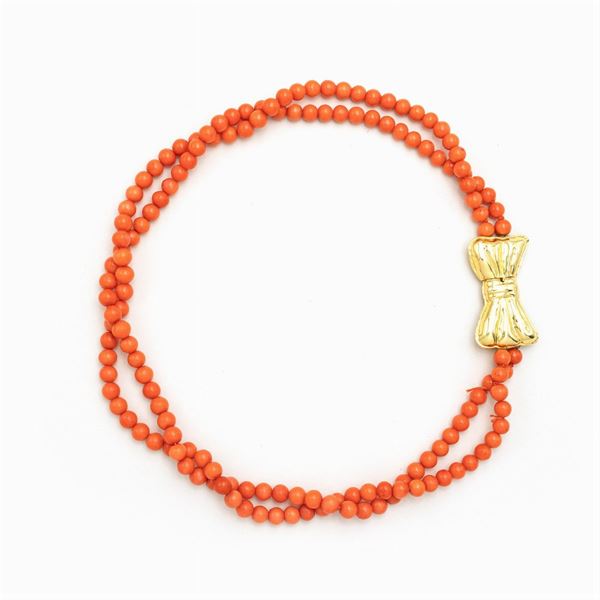 Collana a due fili di corallo mediterraneo